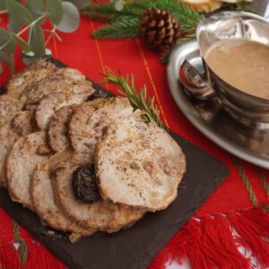 Lomo de Cerdo con Salsa de Piña y Ciruelas